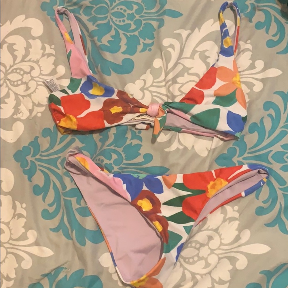 Swim suit